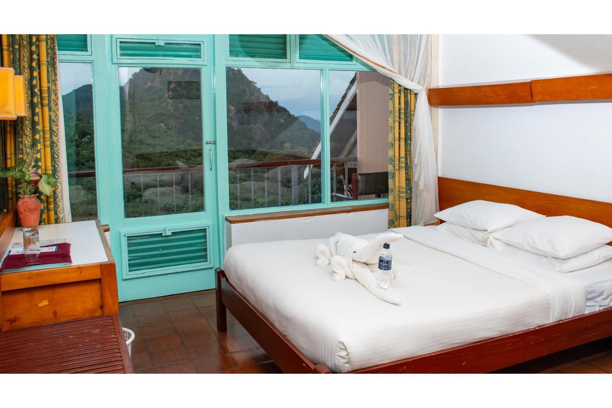 Ngulia Safari Lodge Ithumba 外观 照片